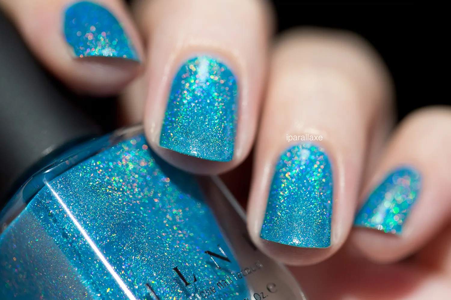 ILNP Float On nagellack aqua ultra holografiskt