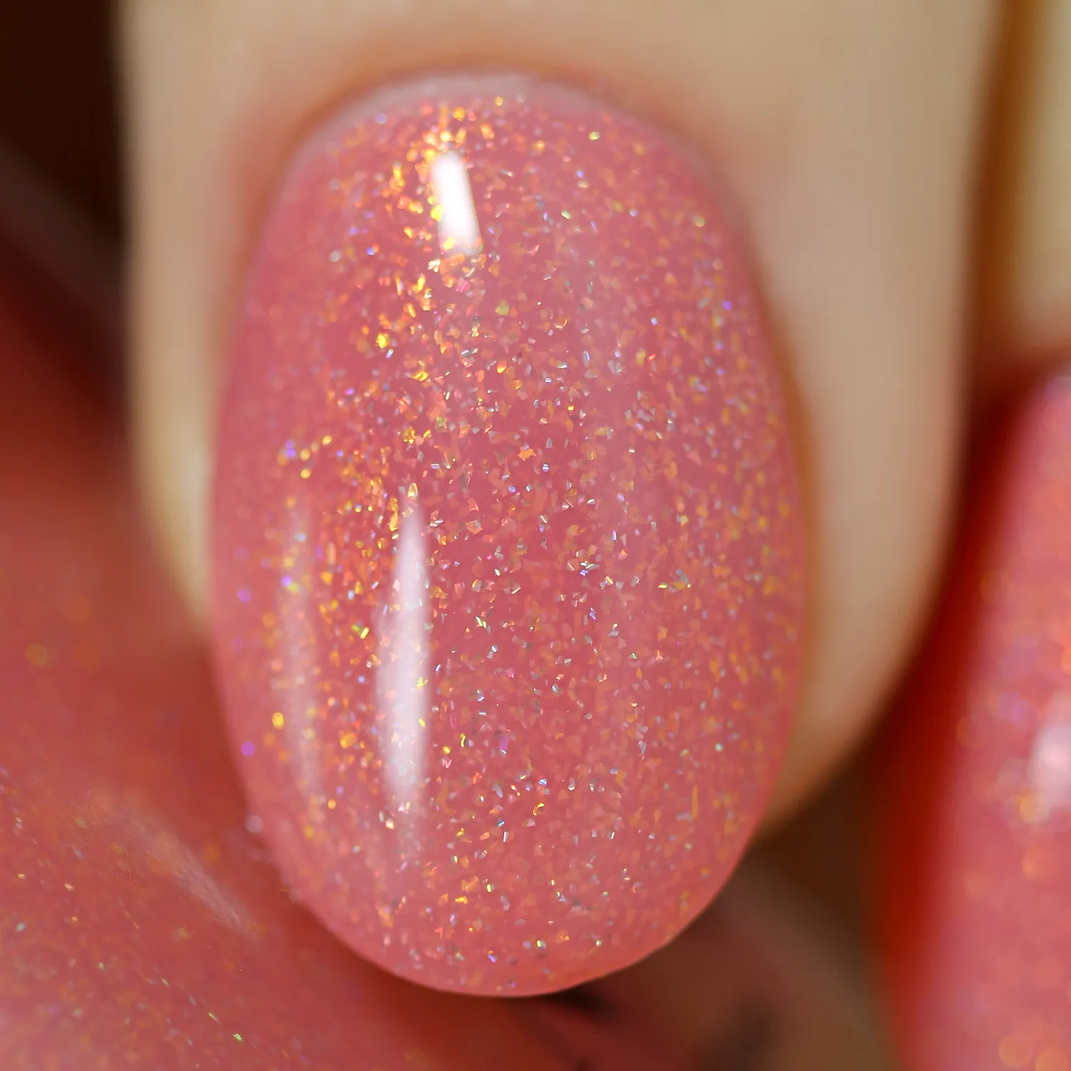 ILNP At Sea Riley nagellack korall holografiskt skimmer