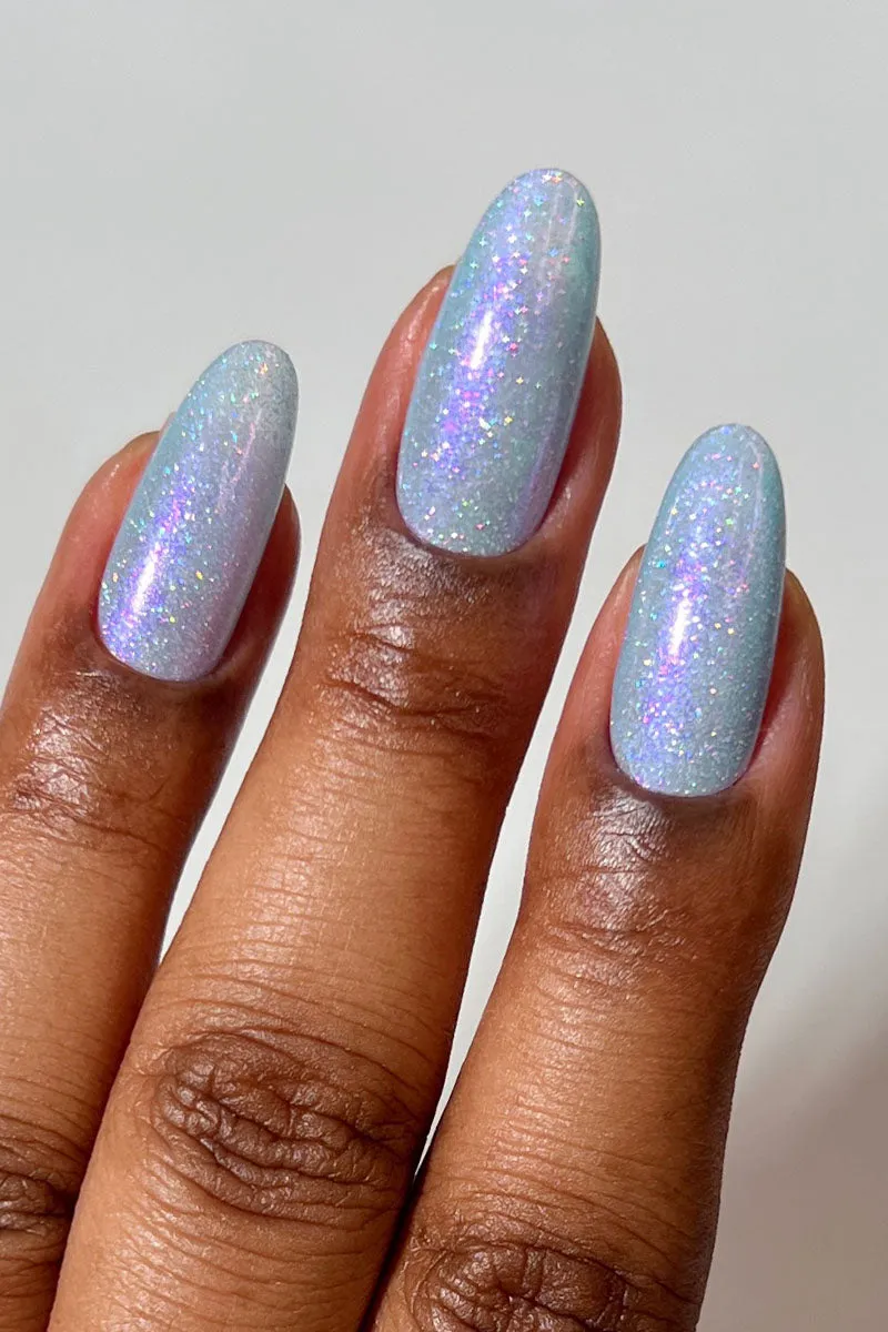 Cirque Colors Spoonful of Sugar nagellack blå holo shimmer