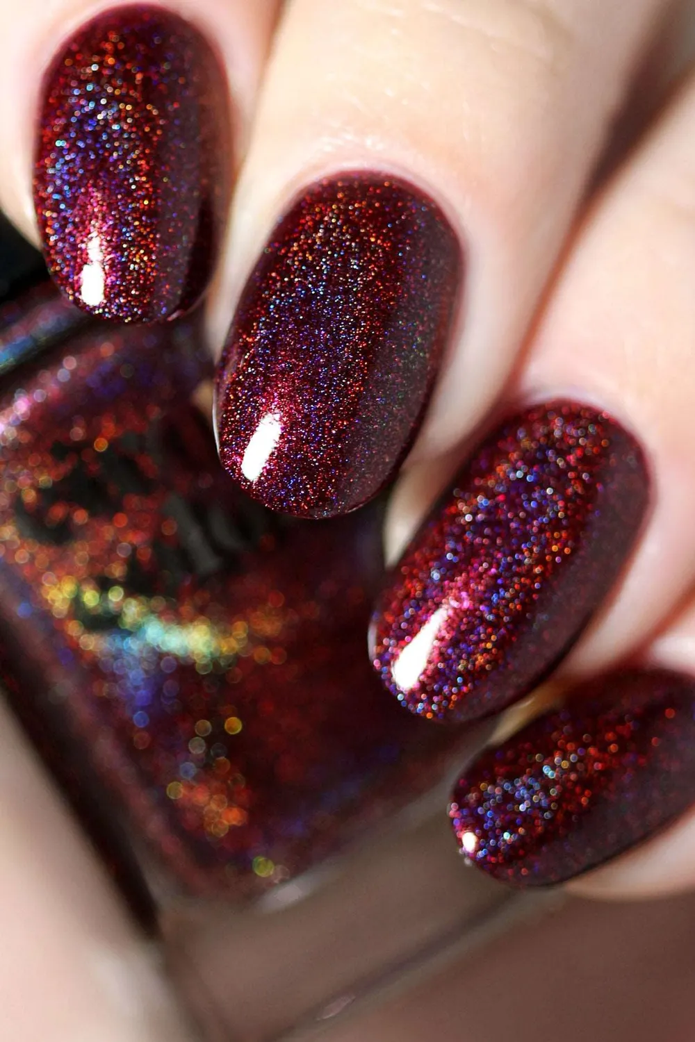 Cirque Colors Ambrosia nagellack holografisk röd
