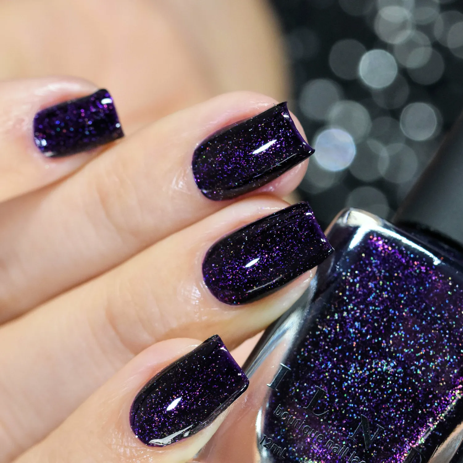 ILNP At Midnight Guest List nagellack holografisk lila