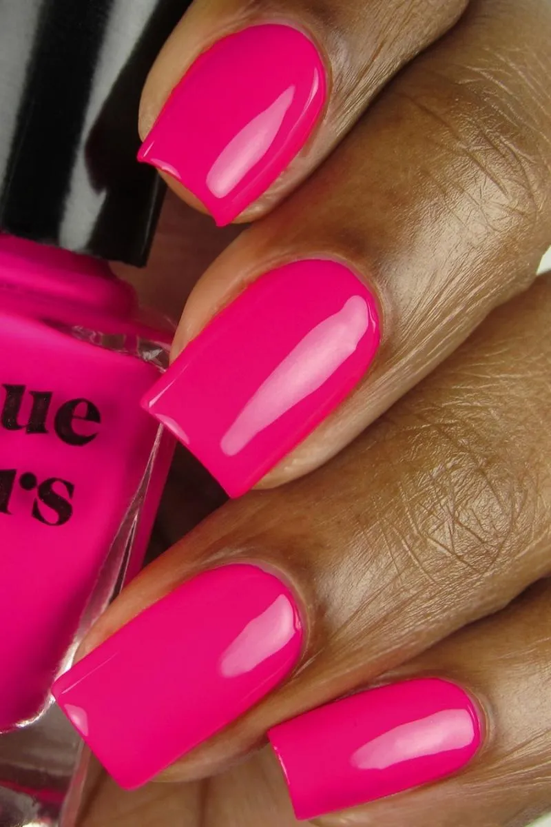 Cirque Colors Retail Therapy nagellack neonrosa satin