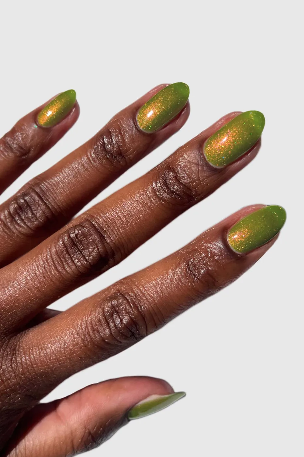 Cirque Colors Groove Thing nagellack chartreuse shimmer