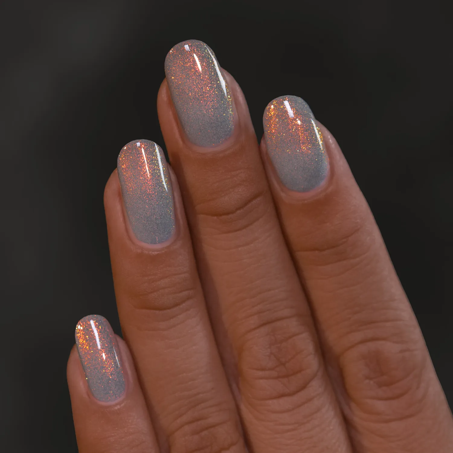 ILNP Flicker nagellack ljusgrå iriserande