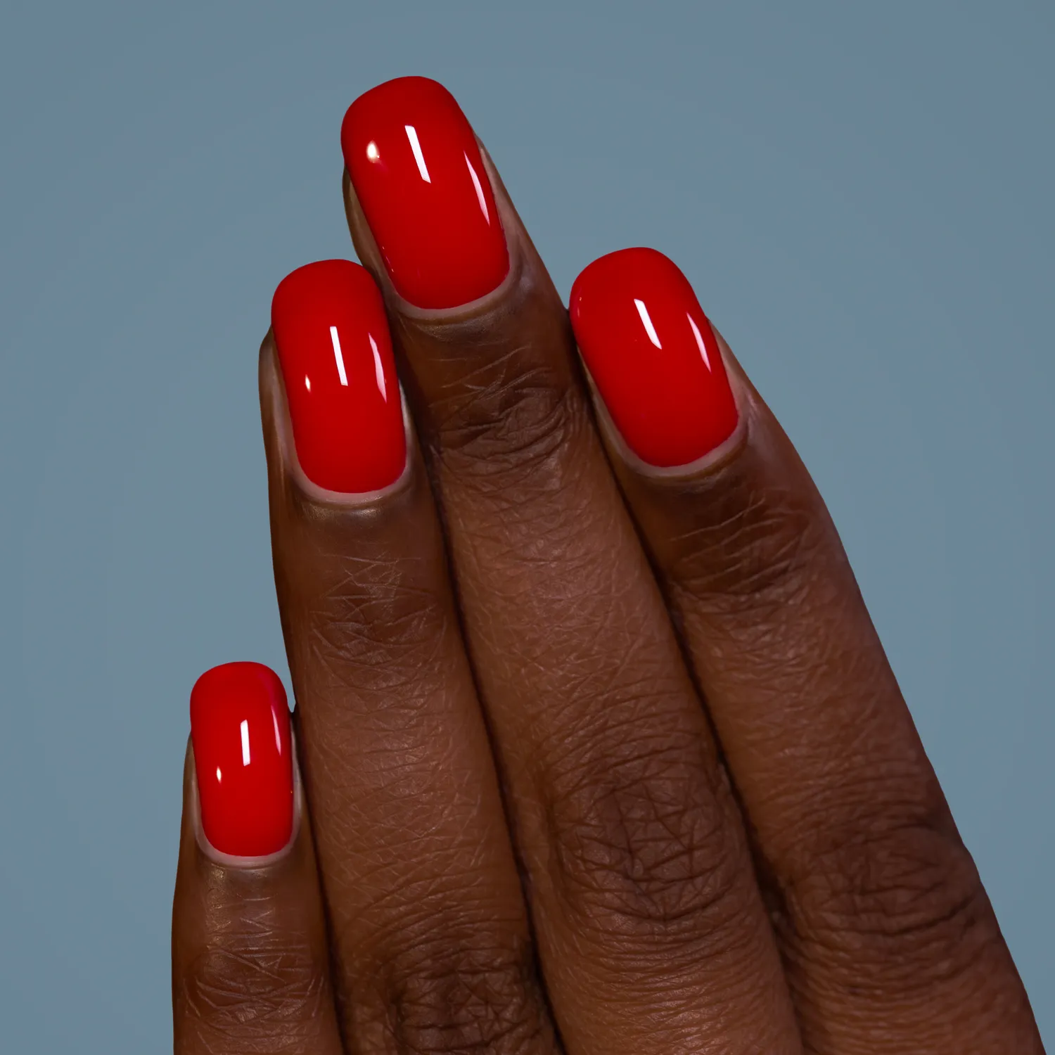 ILNP Studio Color Cherry nagellack körsbärsröd krämig