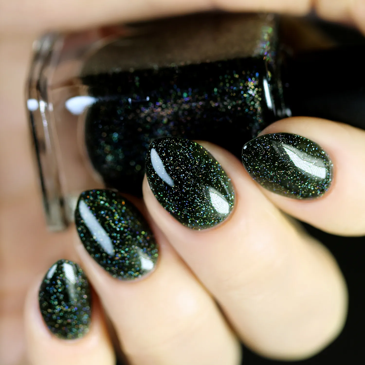 ILNP Tis The Season Holly nagellack mörkgrön holografisk