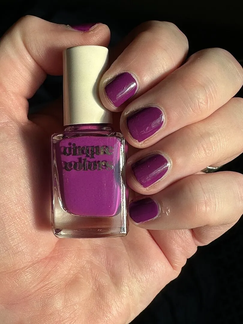 Cirque Drama Queen nagellack neon lila-magenta