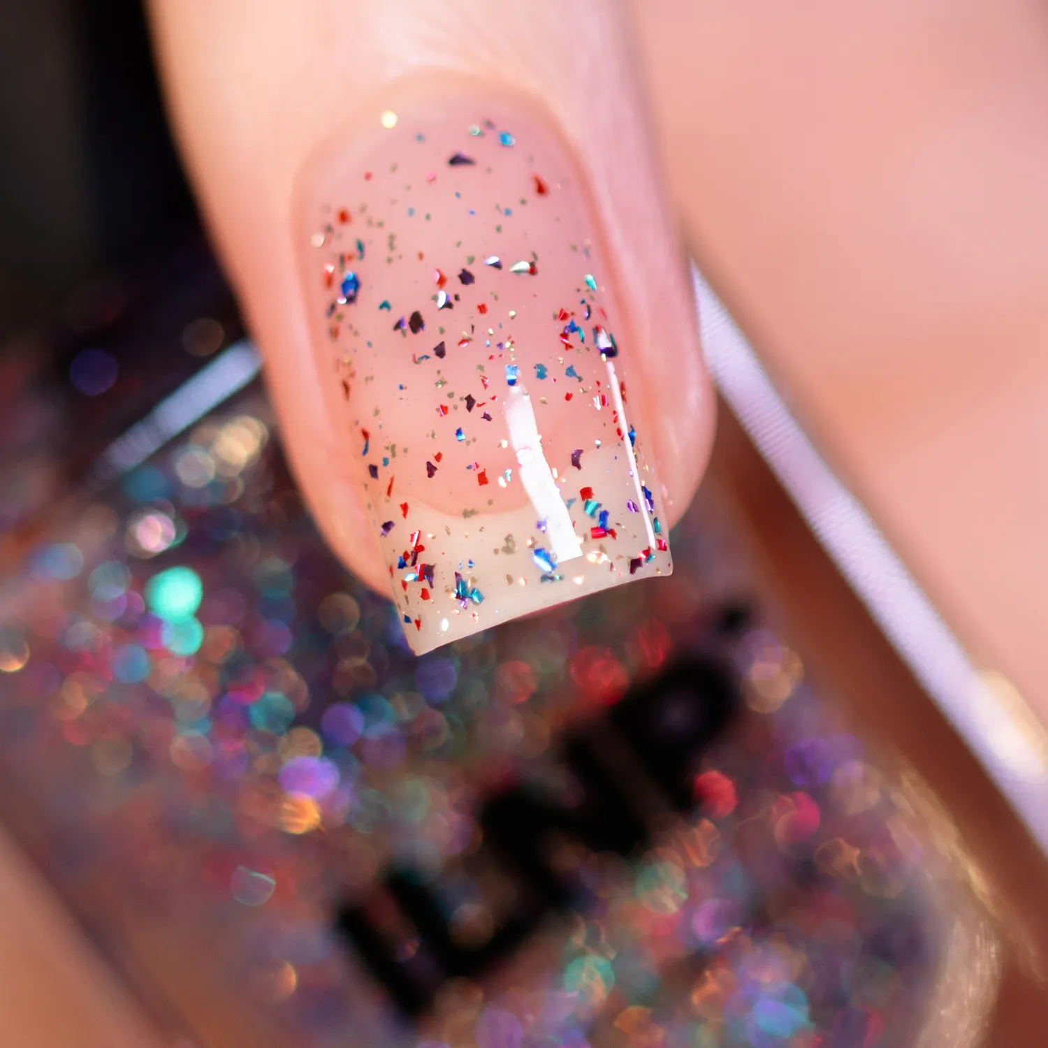 ILNP Confetti nagellack topper flerfärgad flakes
