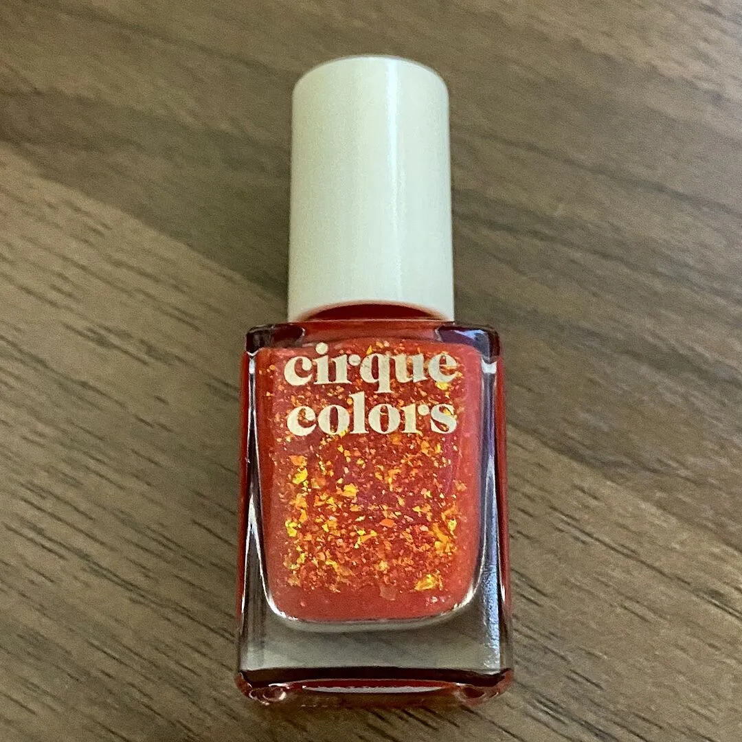 Cirque Colors Tutti Frutti nagellack röd jelly