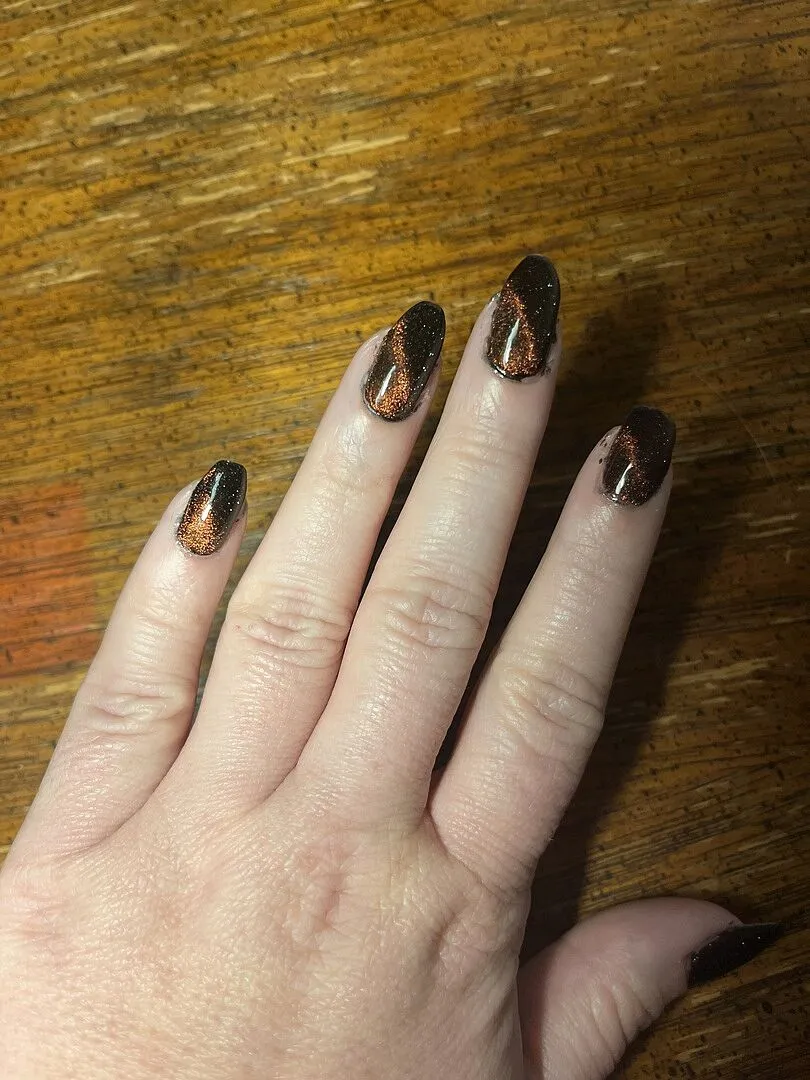 Cirque Colors Red Sprite nagellack magnetiskt turkos