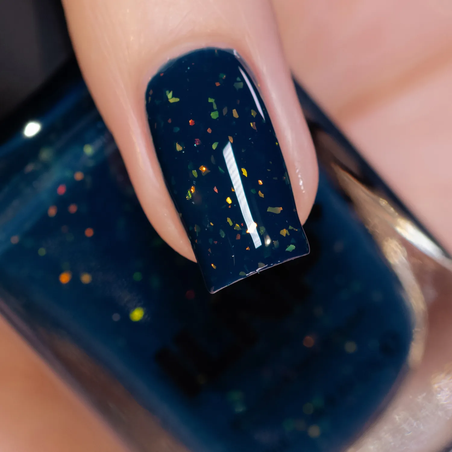 ILNP After The Rain Drizzle nagellack midnattsblå