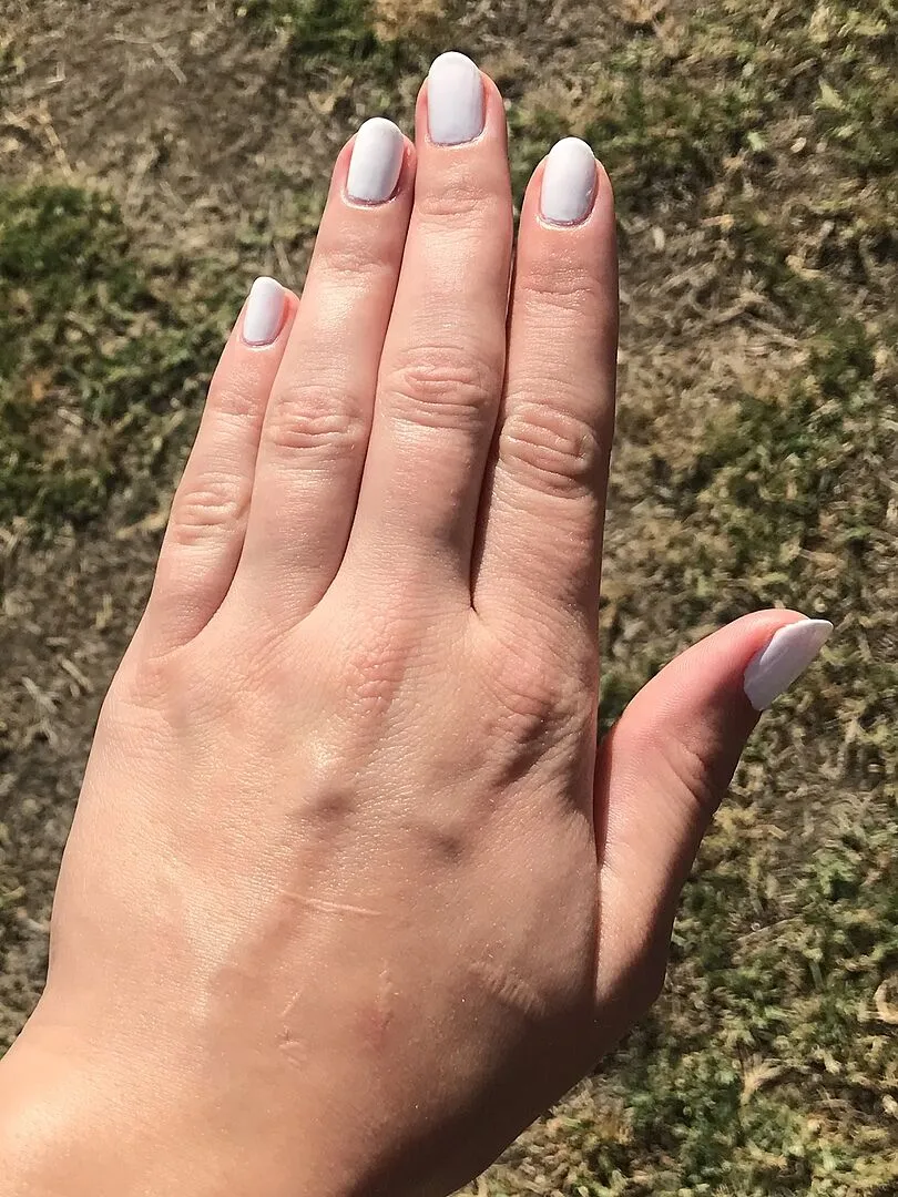 Cirque Colors Carpe Diem nagellack vit kräm