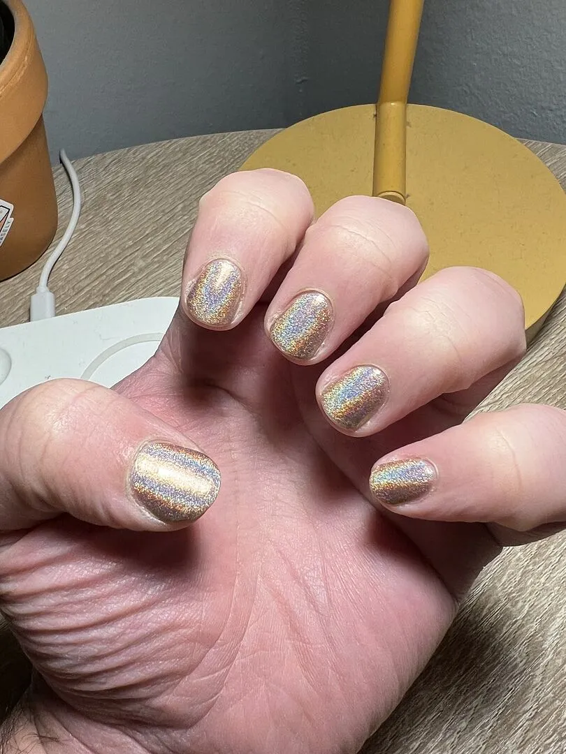 Cirque Colors Space Cowboy nagellack beige holografisk