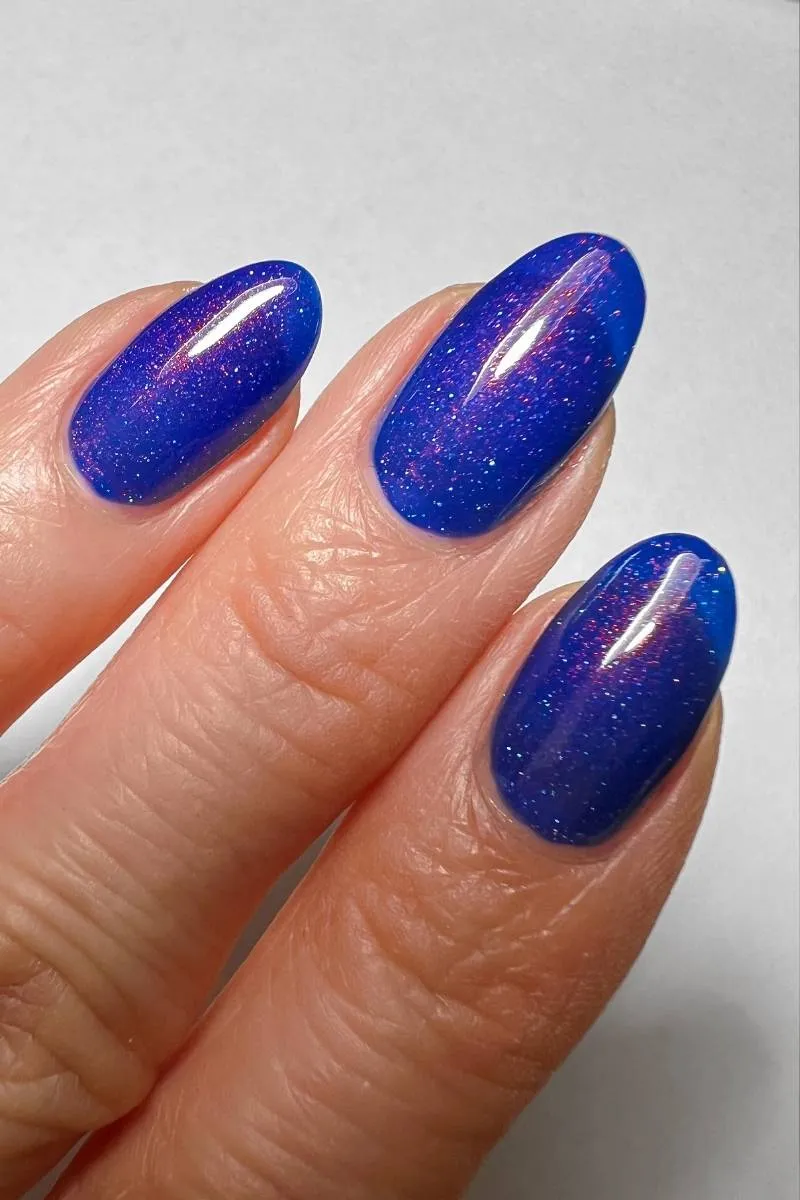 Cirque Colors Midsummer Night nagellack blå skimmer