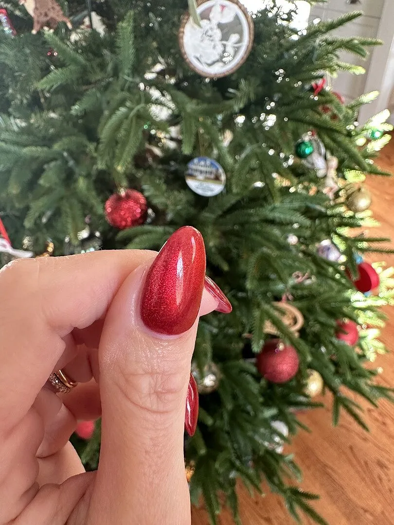 Cirque Colors Ruby Slipper magnetlack mörkröd