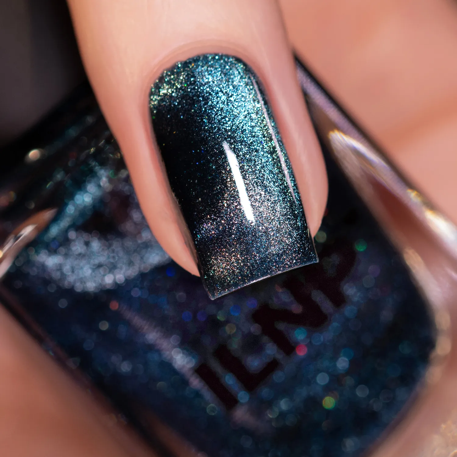 ILNP Ritual nagellack mörk teal magnetiskt