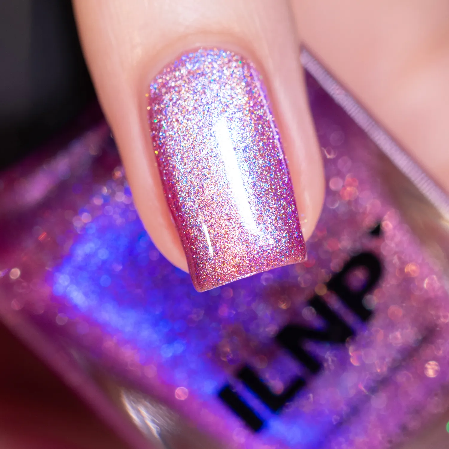 ILNP Glowstick magnet nagellack rosa holo