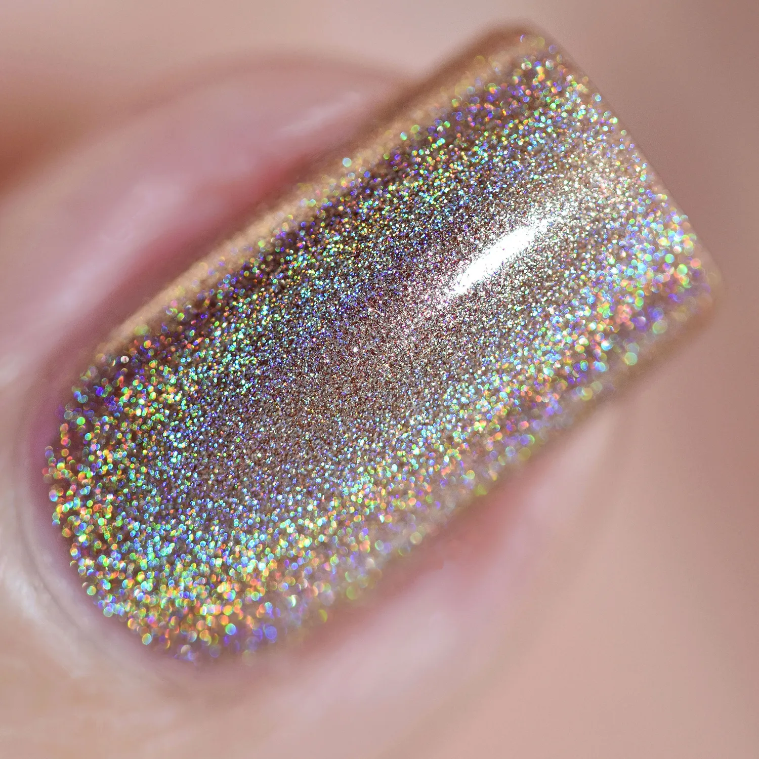 ILNP Ultra Holo Soft Focus nagellack beige holografiskt