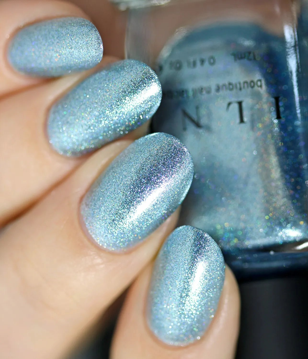 ILNP New Day nagellack isblå metallic