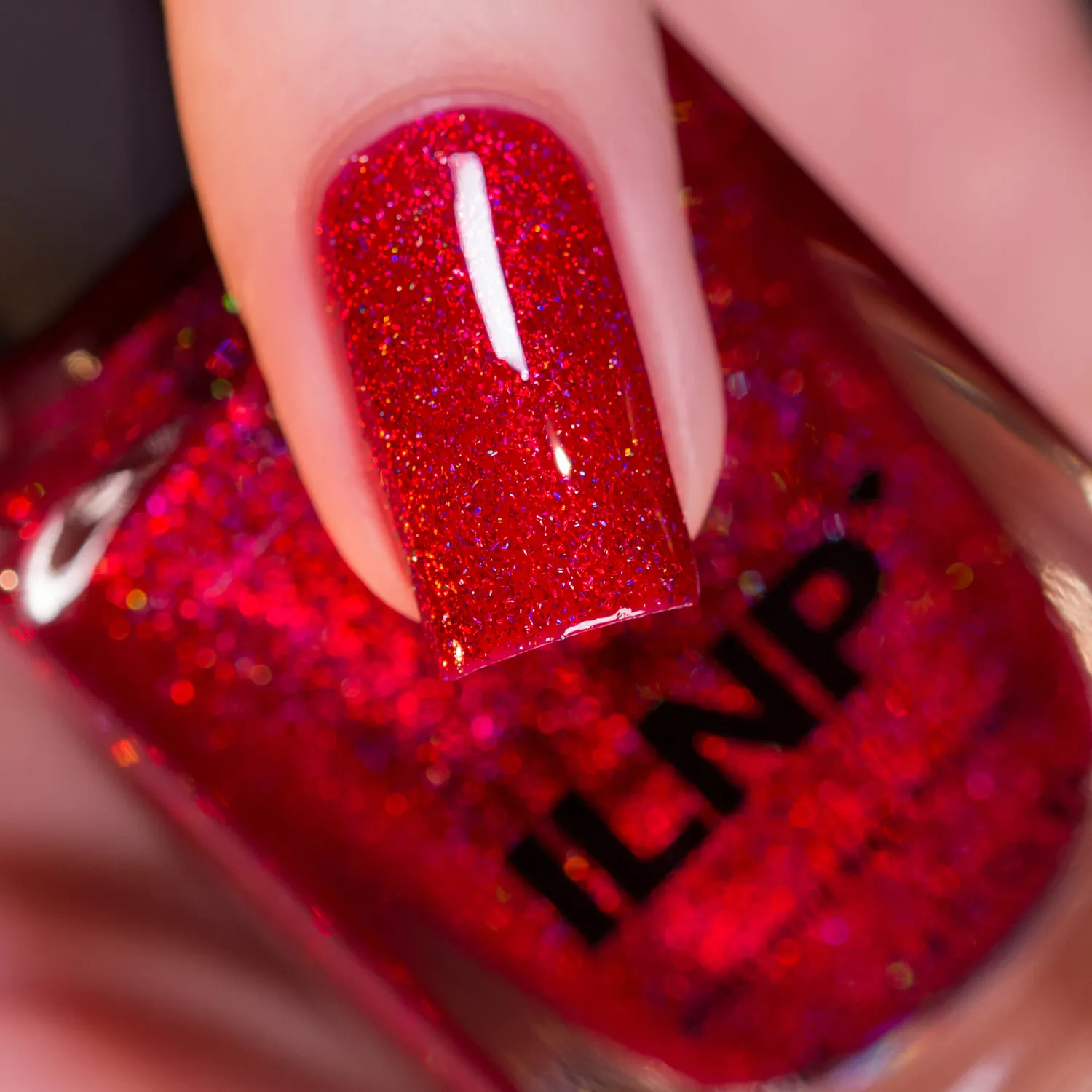 ILNP Say Love nagellack holografiskt rubinrött
