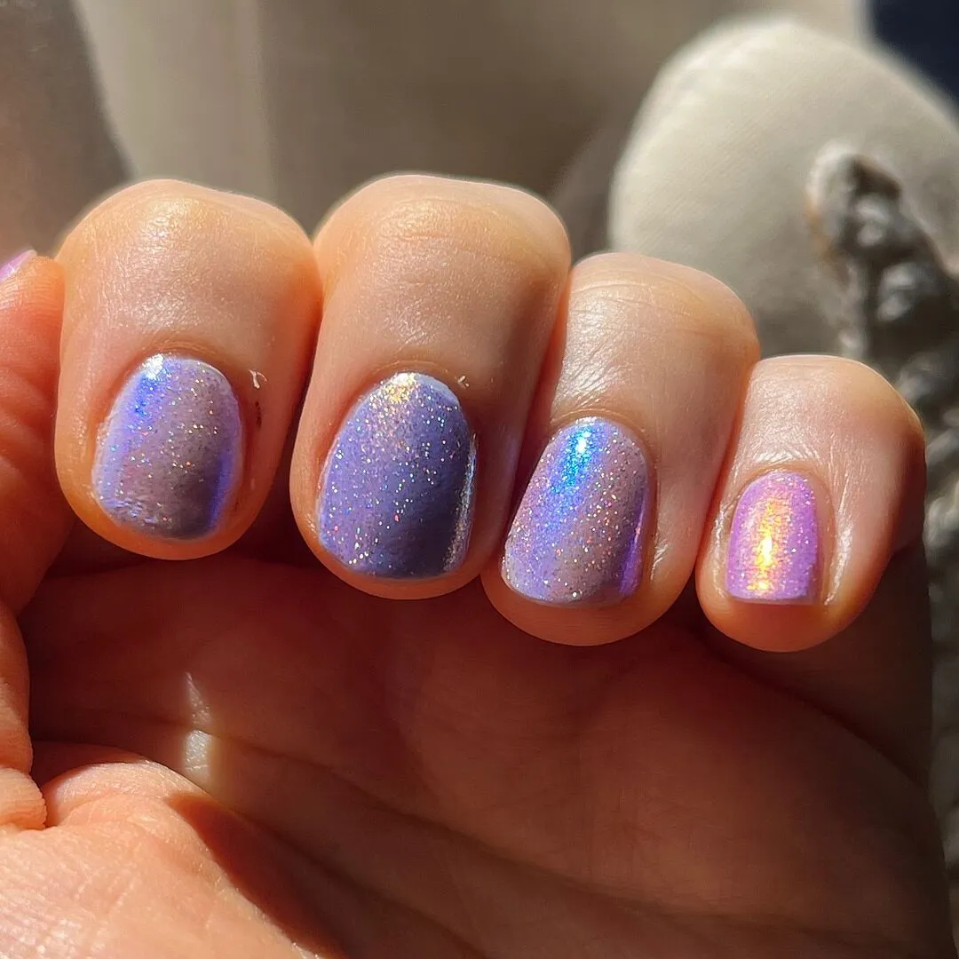 Cirque Colors High Line nagellack ljusblå kräm