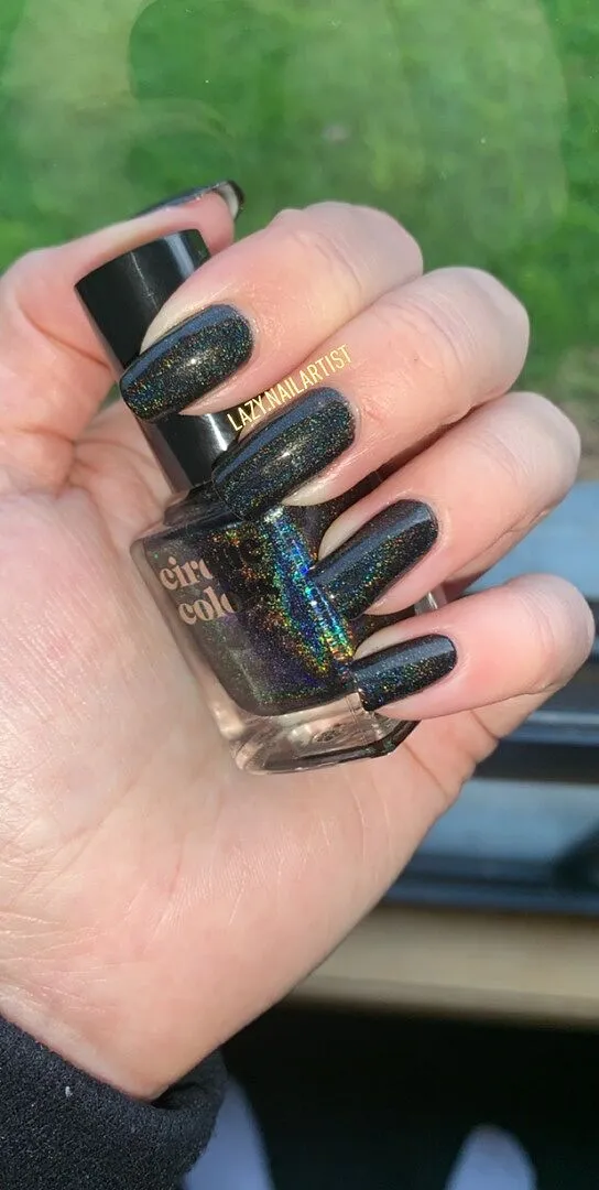 Cirque Colors Alter Ego nagellack svart holo