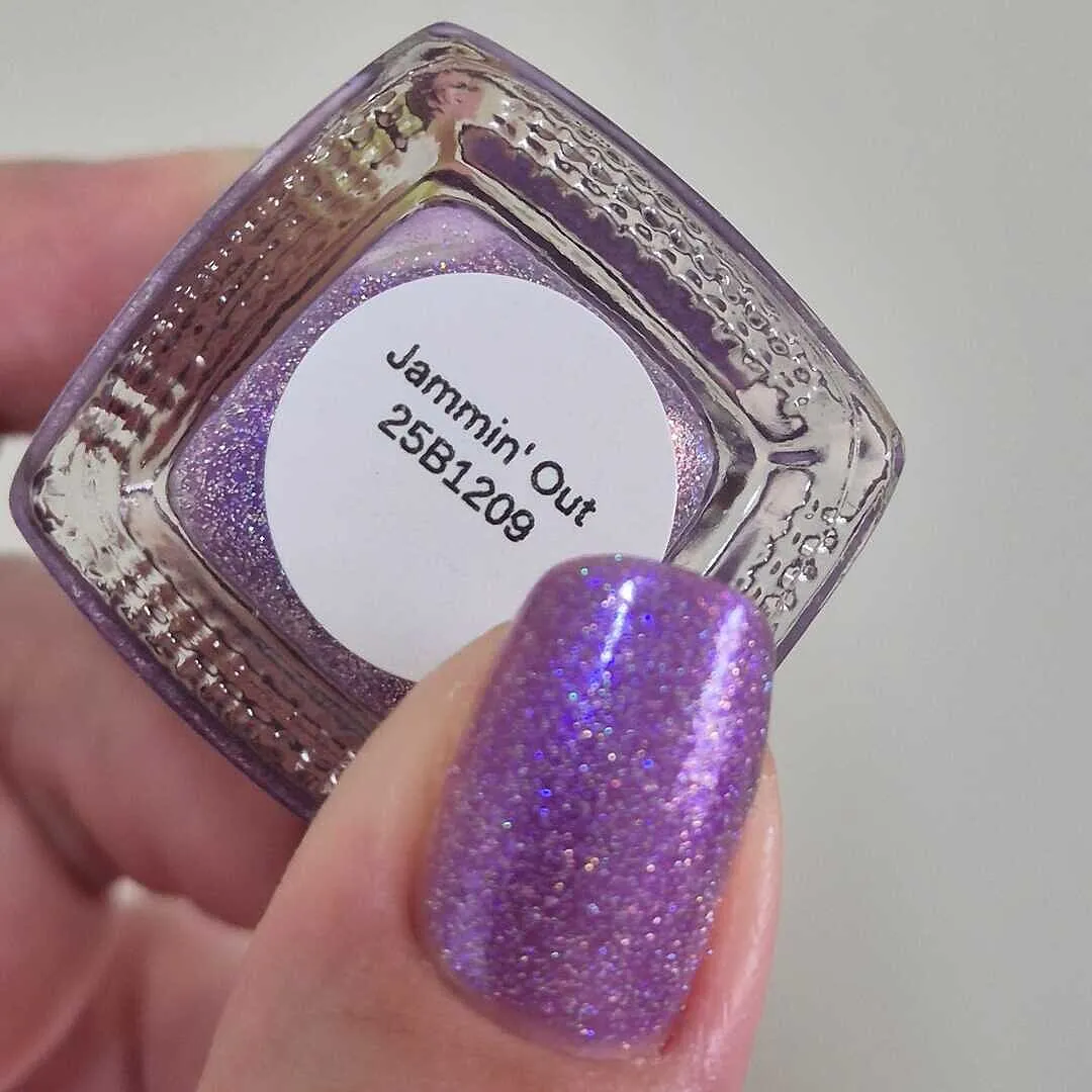 Cirque Colors Jammin Out shimmer nagellack druvlila holografisk
