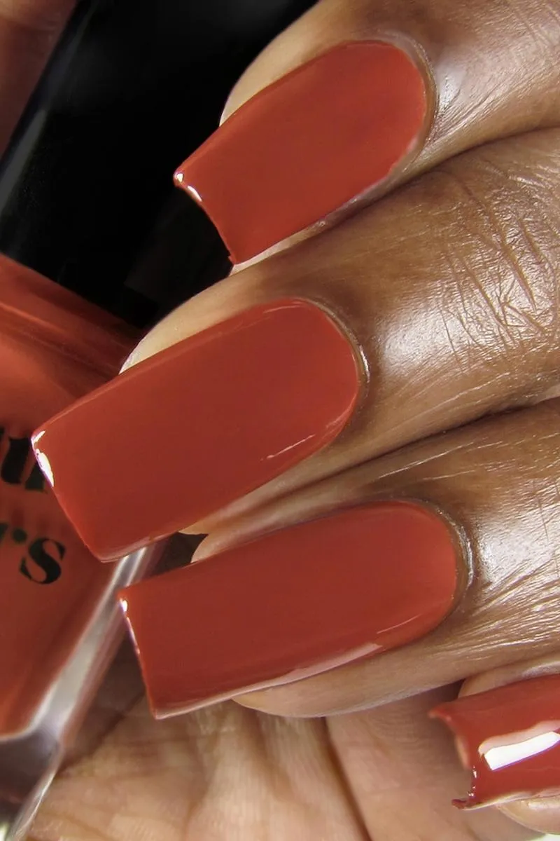 Cirque Colors Red Hook nagellack tegelröd kräm