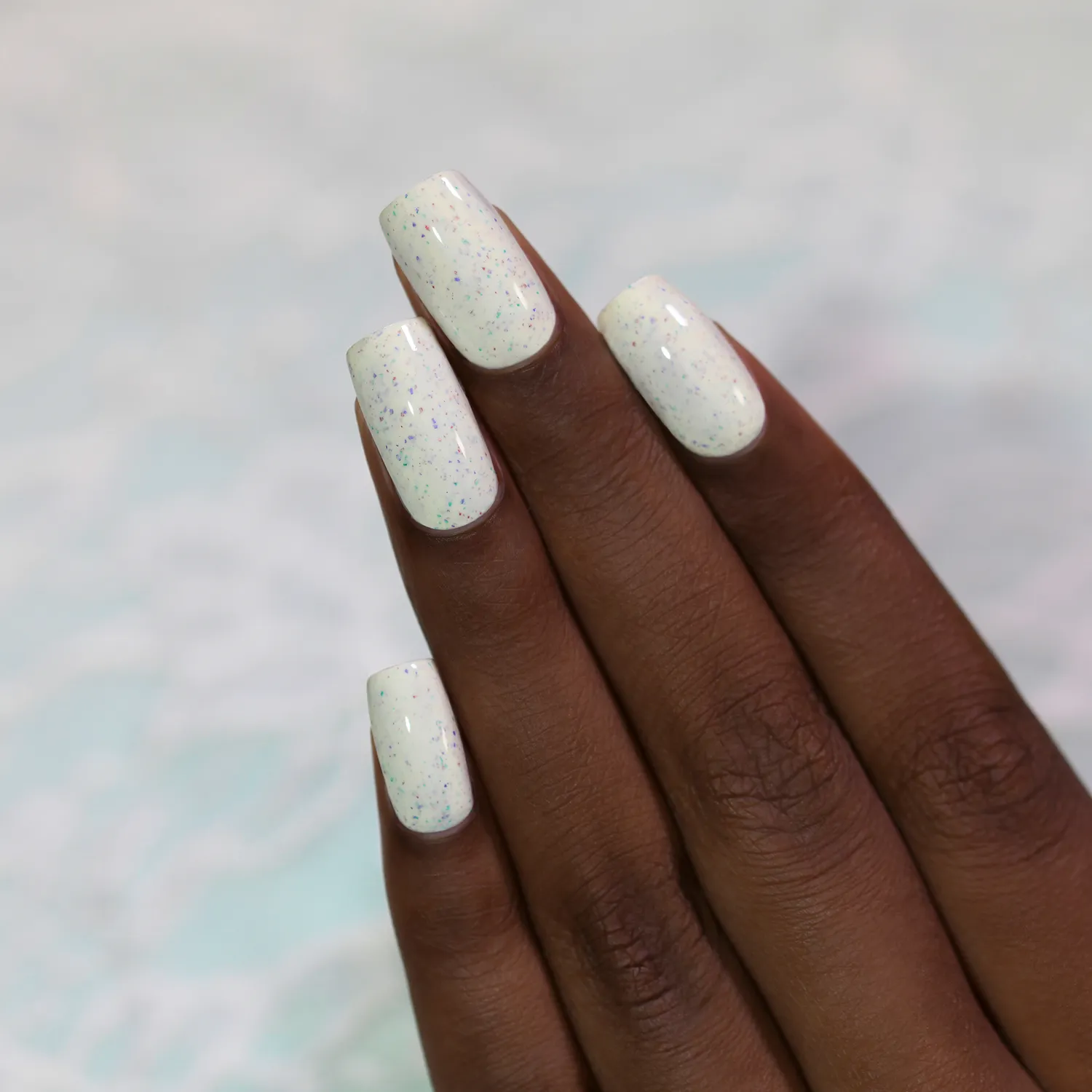 ILNP Tea Party Cake Pop nagellack krämvit prickig