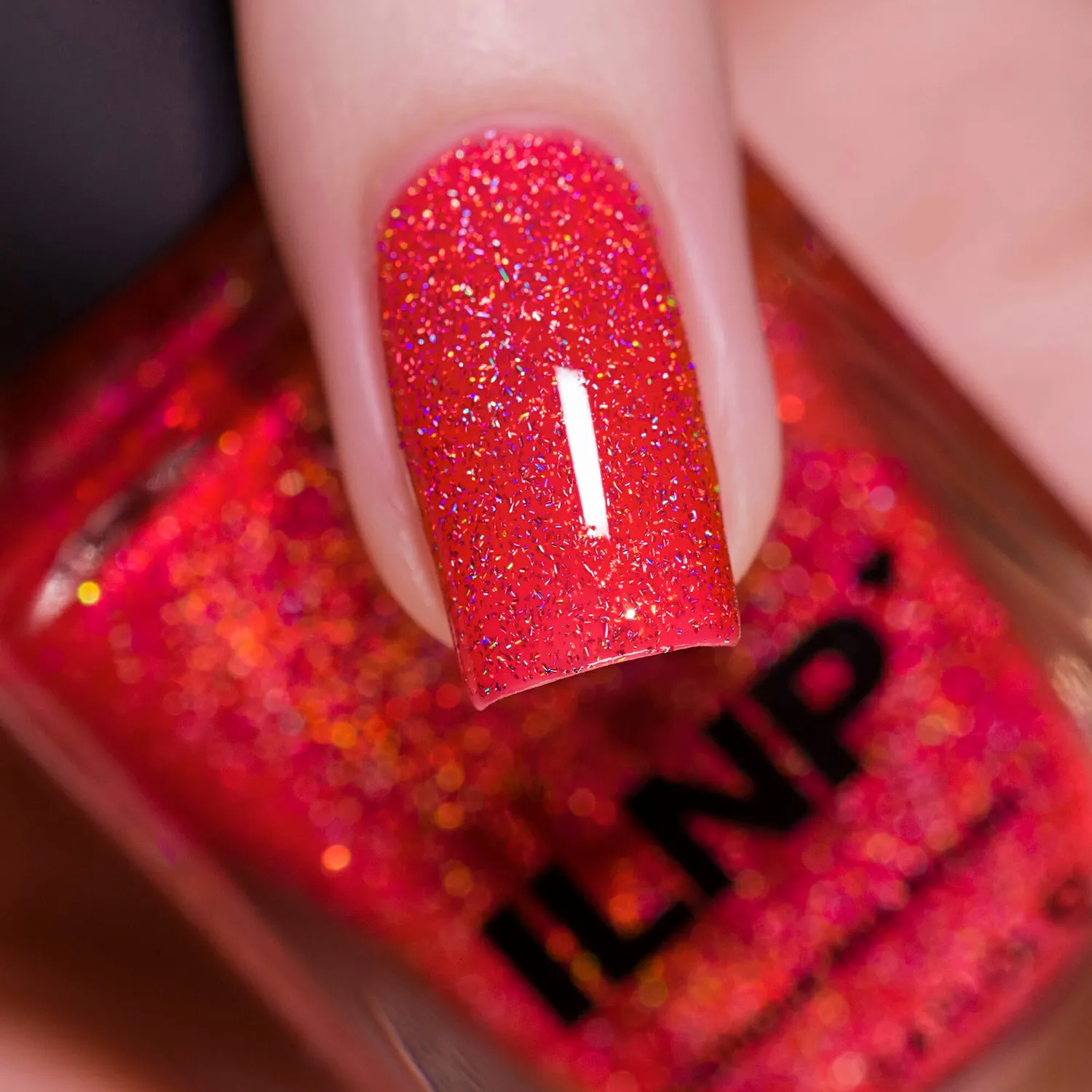 ILNP Poppy nagellack jelly röd holografisk