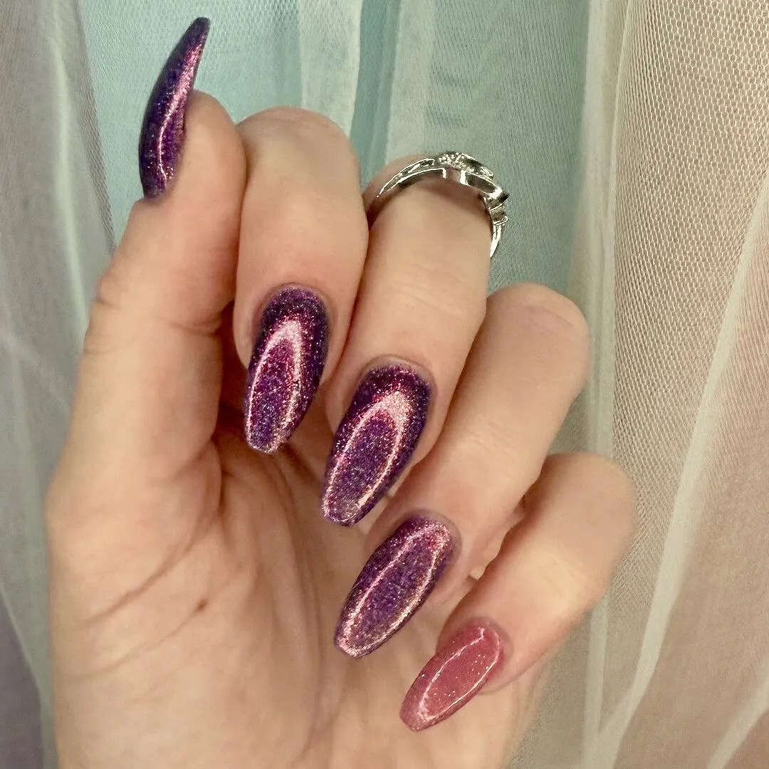 Cirque Colors Star Crossed Lovers nagellack lila multikrom