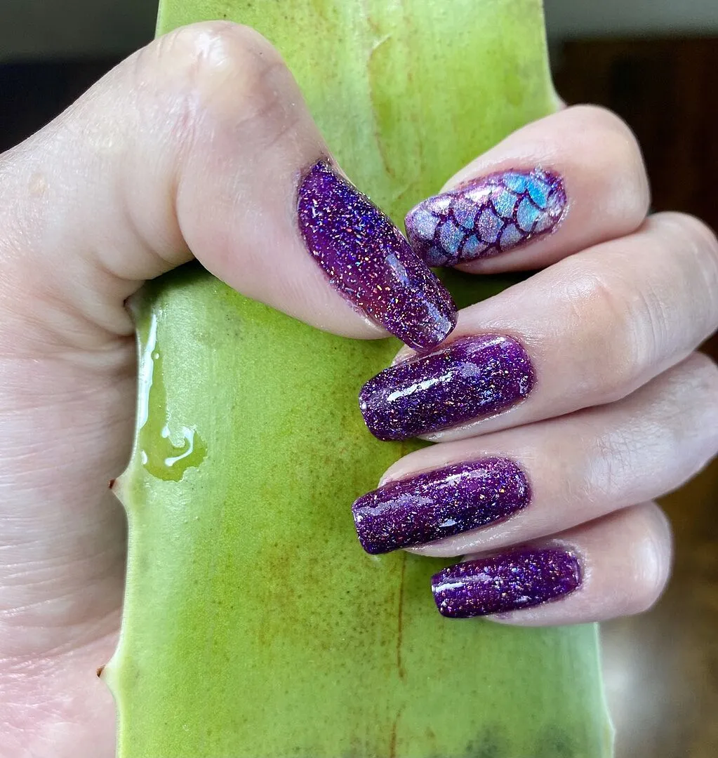 Cirque Colors Spinel nagellack jelly lila holographic flakes