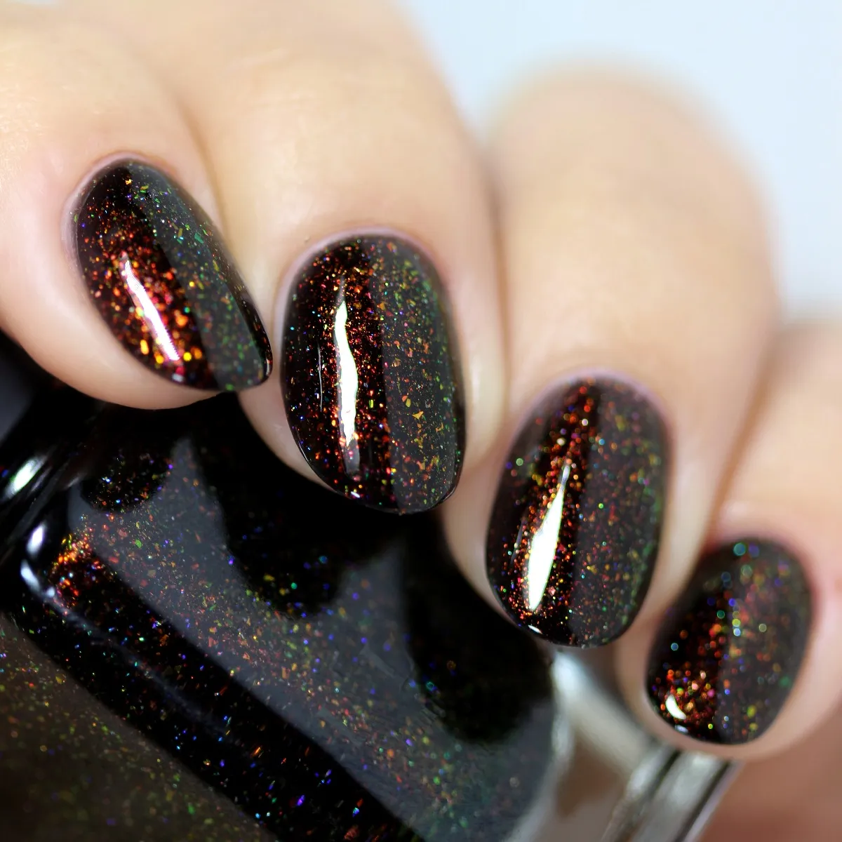 ILNP Underground nagellack svart holografisk