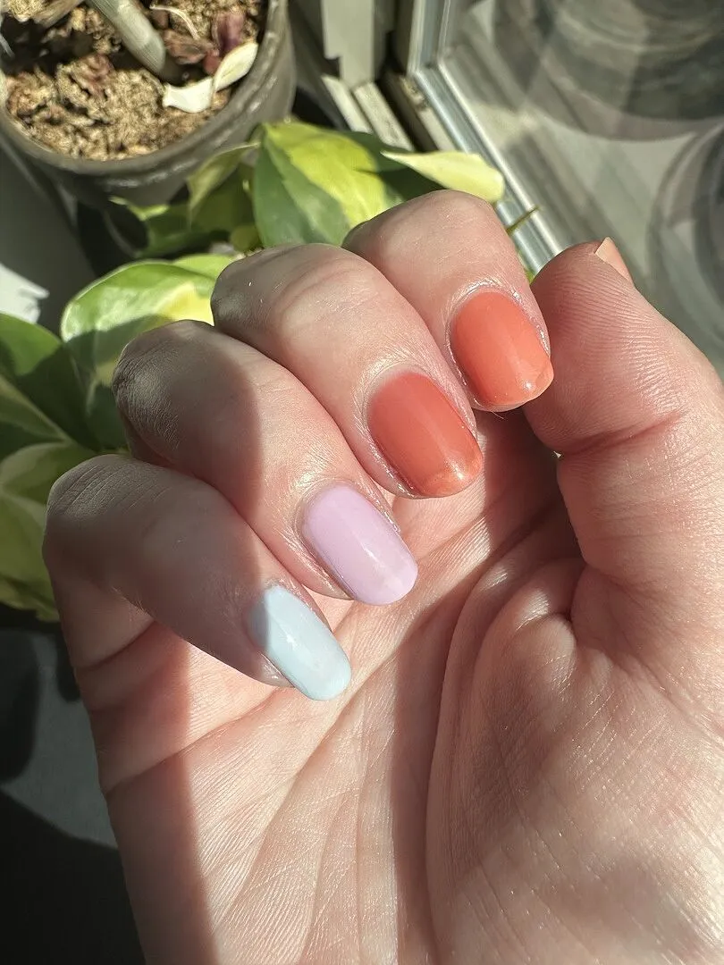 Cirque Smitten nagellack ljuslila crelly
