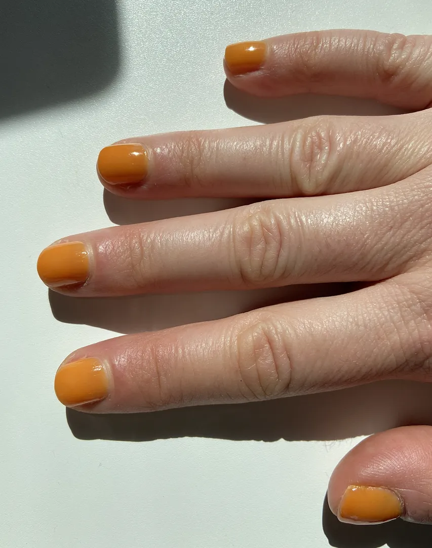Cirque Colors Saffron Jelly nagellack transparent orange