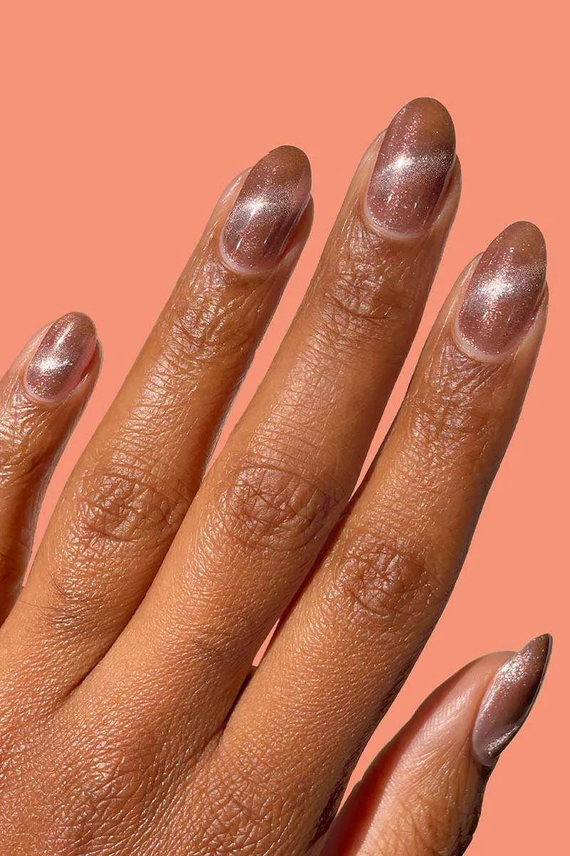 Cirque Colors Lyra nagellack magnetisk taupe