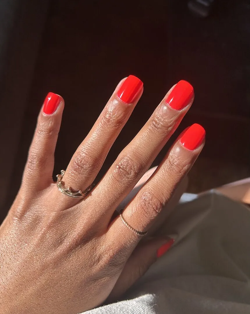 Cirque Colors Road Rage nagellack neonröd kräm