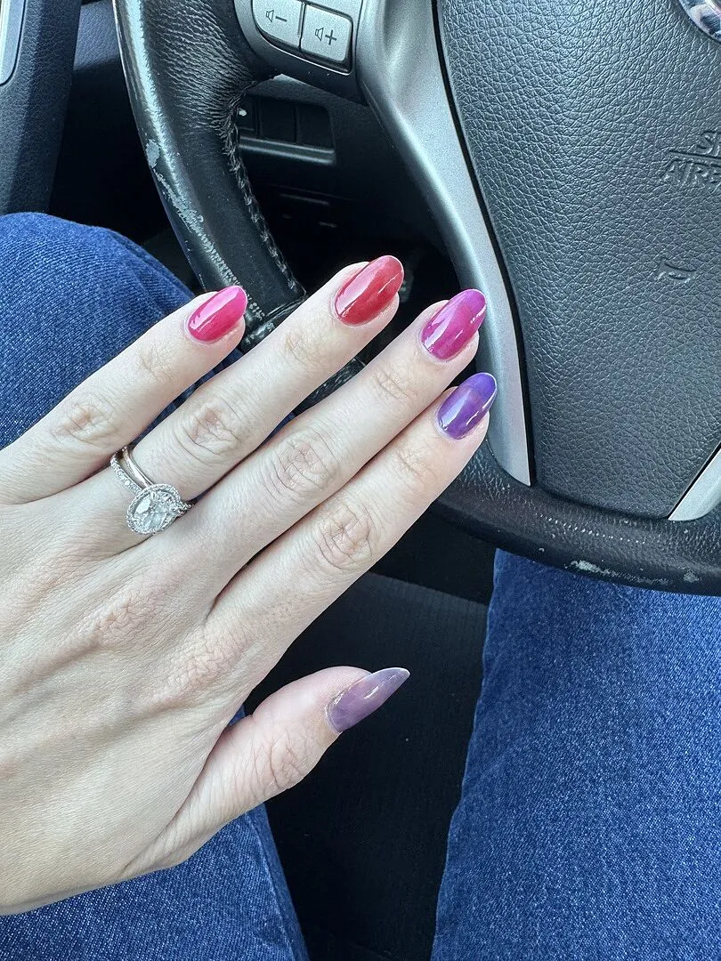 Cirque Colors Bitten Jelly nagellack jelly magenta
