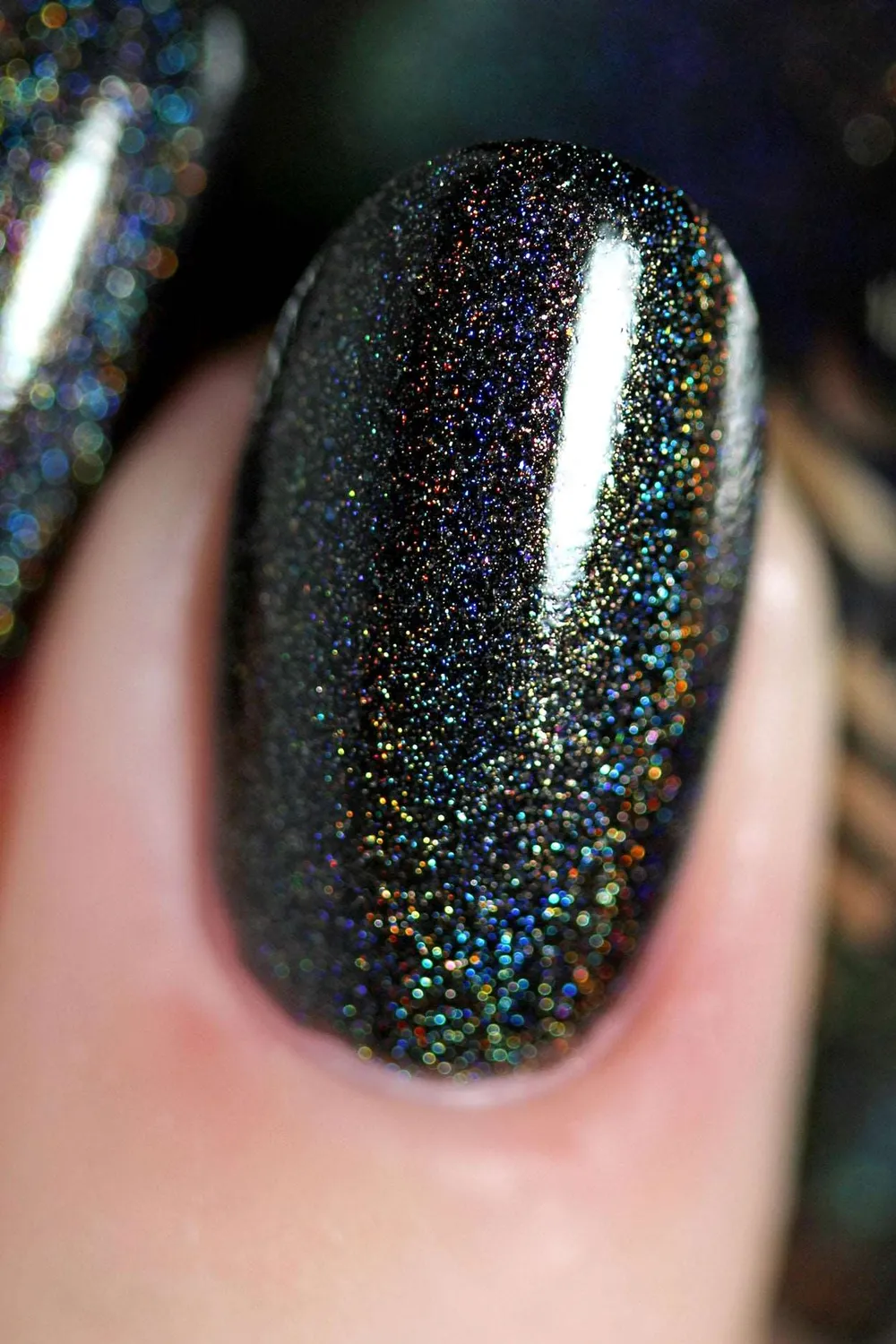 Cirque Colors Alter Ego nagellack svart holo