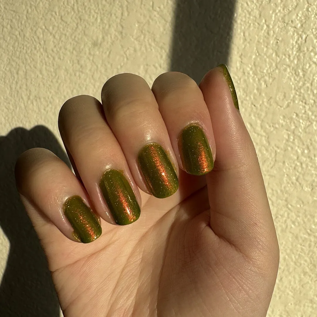 Cirque Colors Groove Thing nagellack chartreuse shimmer