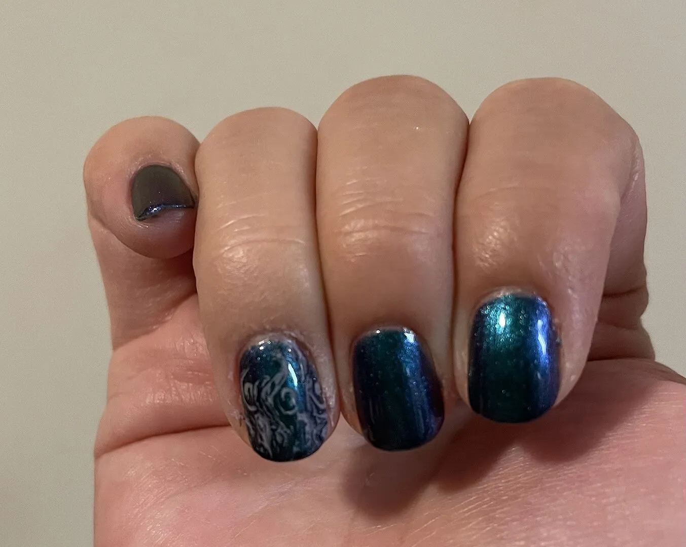 Cirque Colors Origin Unknown multikrom nagellack grön-lila