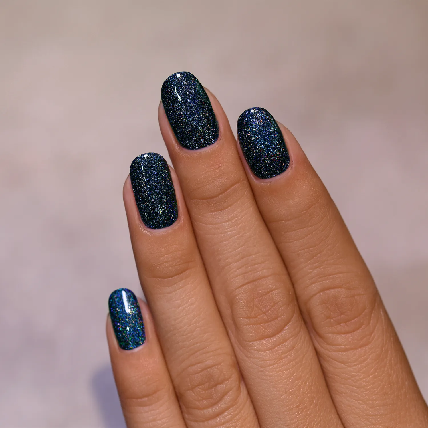 ILNP Skyline nagellack mörkblått holo