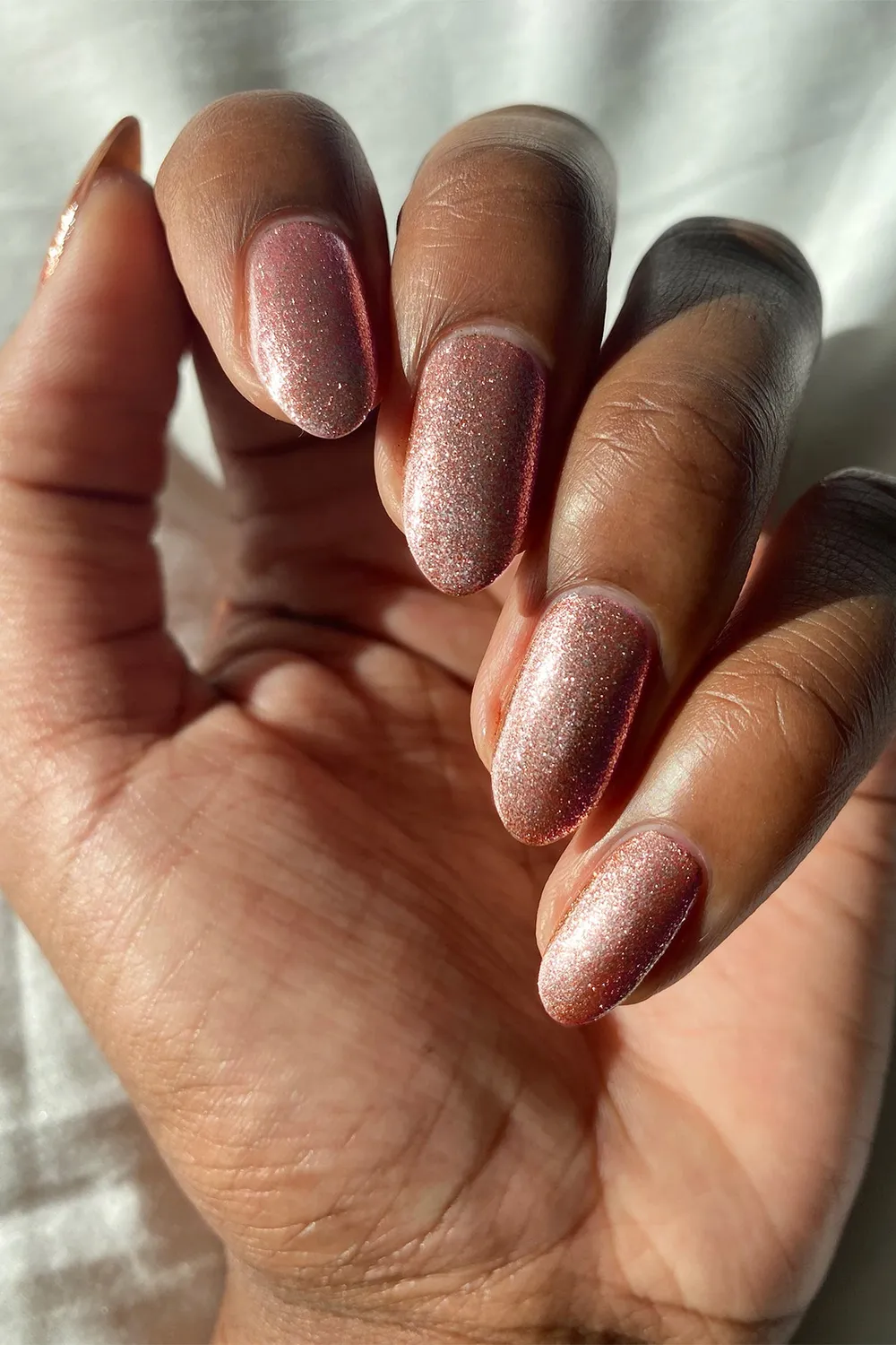 Cirque Colors Halcyon nagellack metalliskt roséguld