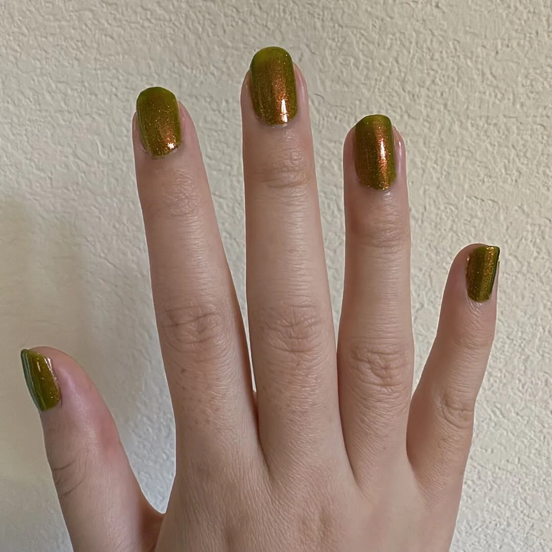 Cirque Colors Groove Thing nagellack chartreuse shimmer