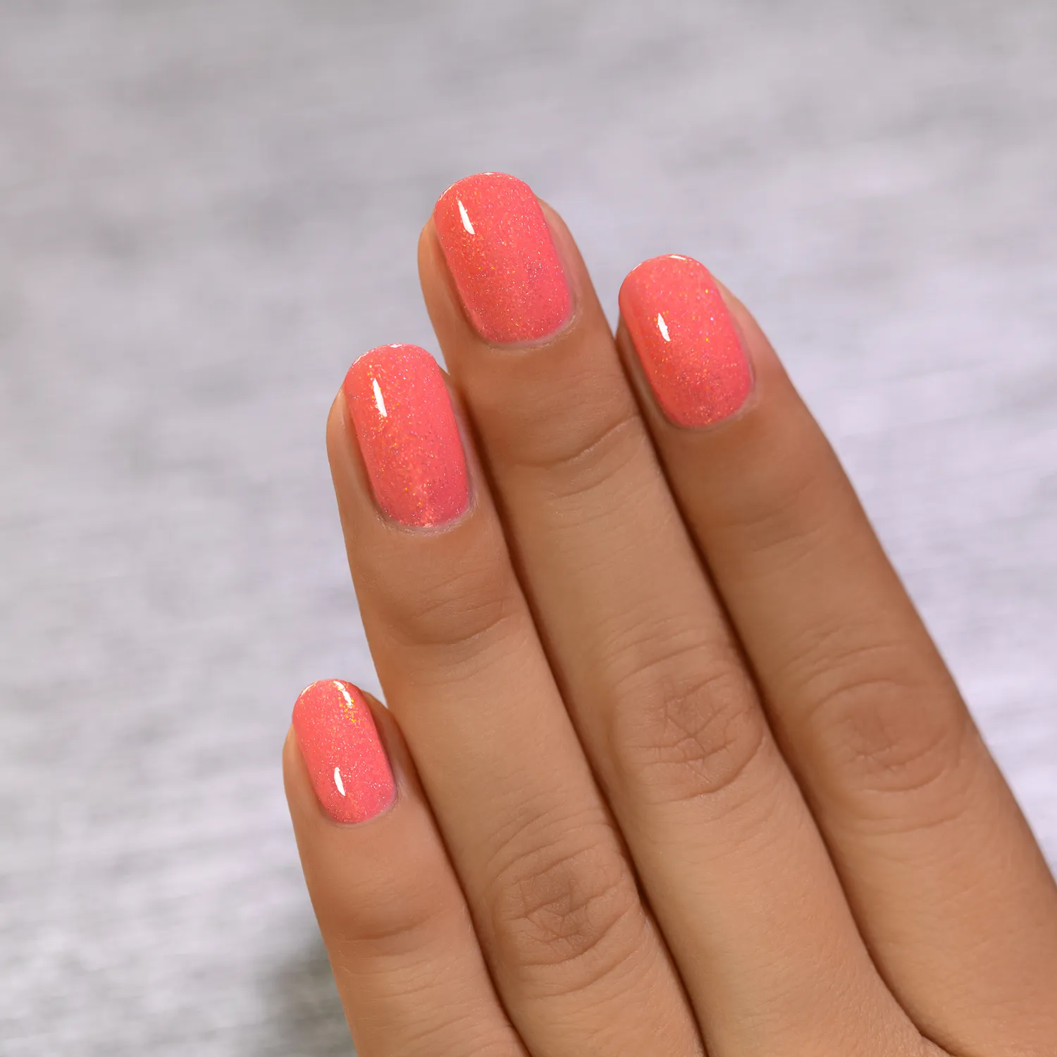 ILNP At Sea Riley nagellack korall holografiskt skimmer
