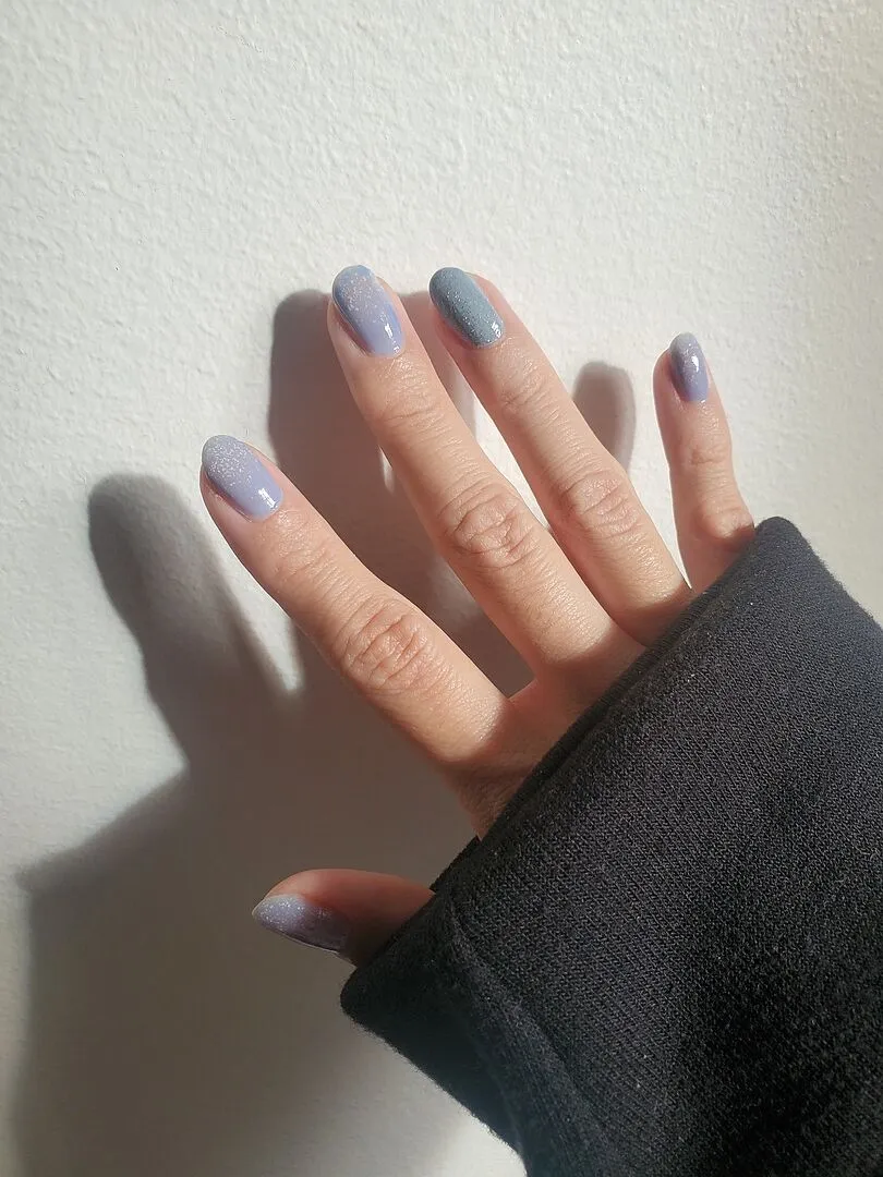 Cirque Colors Snow Angel nagellack vit glittertopper