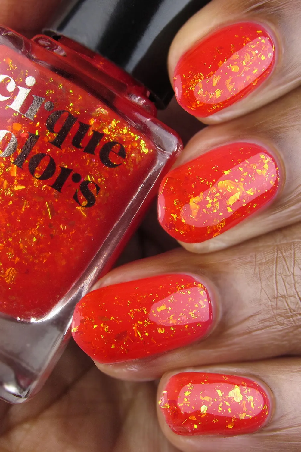 Cirque Colors Tutti Frutti nagellack röd jelly