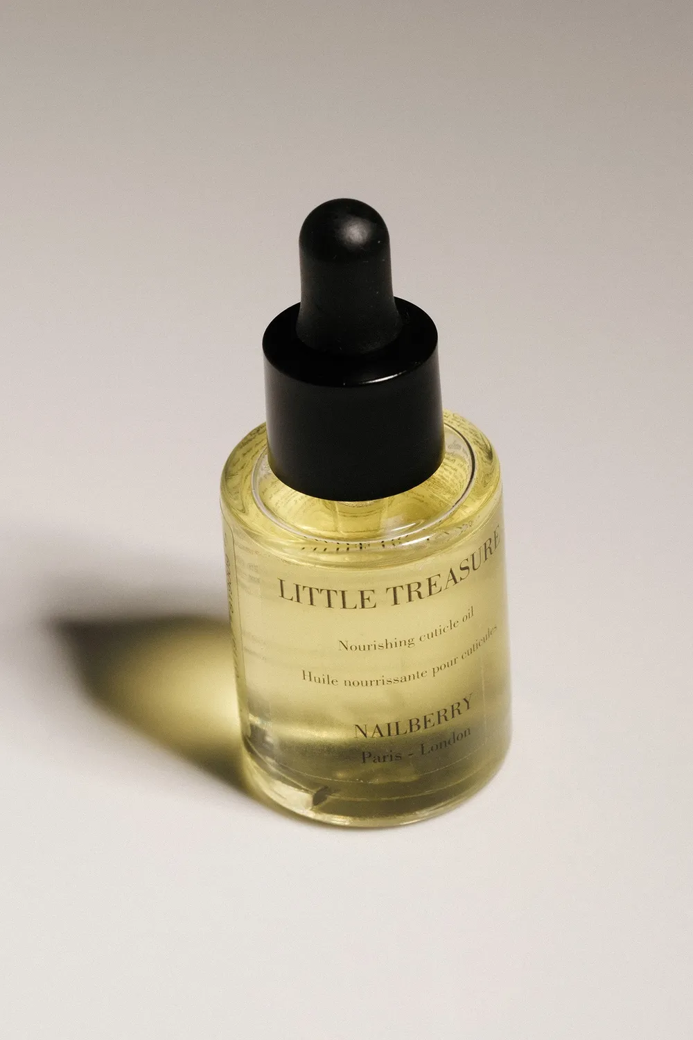 Nailberry Little Treasure nagelolja 11ml mandel