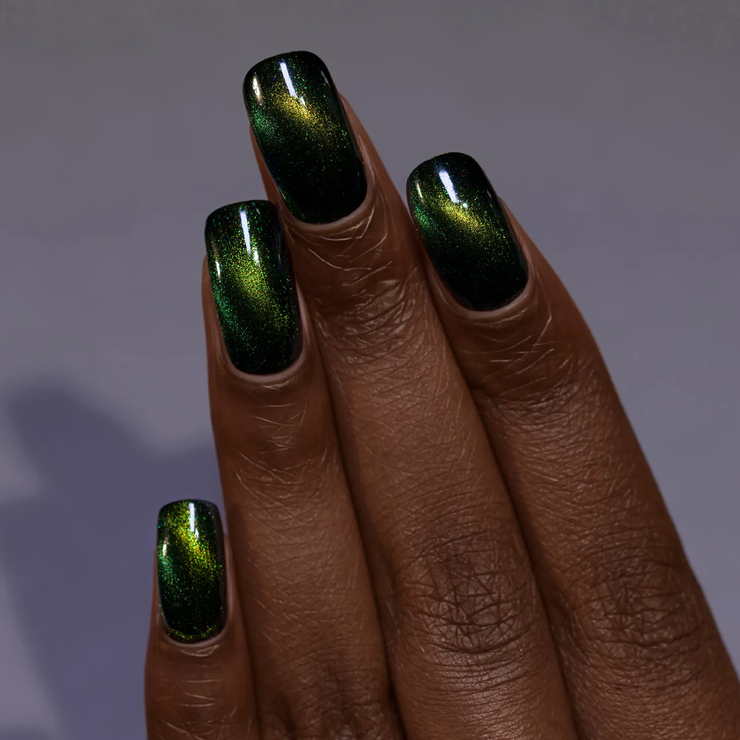 ILNP Trapped Venom nagellack magnetisk mossgrön