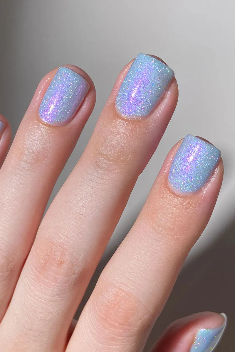 Cirque Colors Spoonful of Sugar nagellack blå holo shimmer